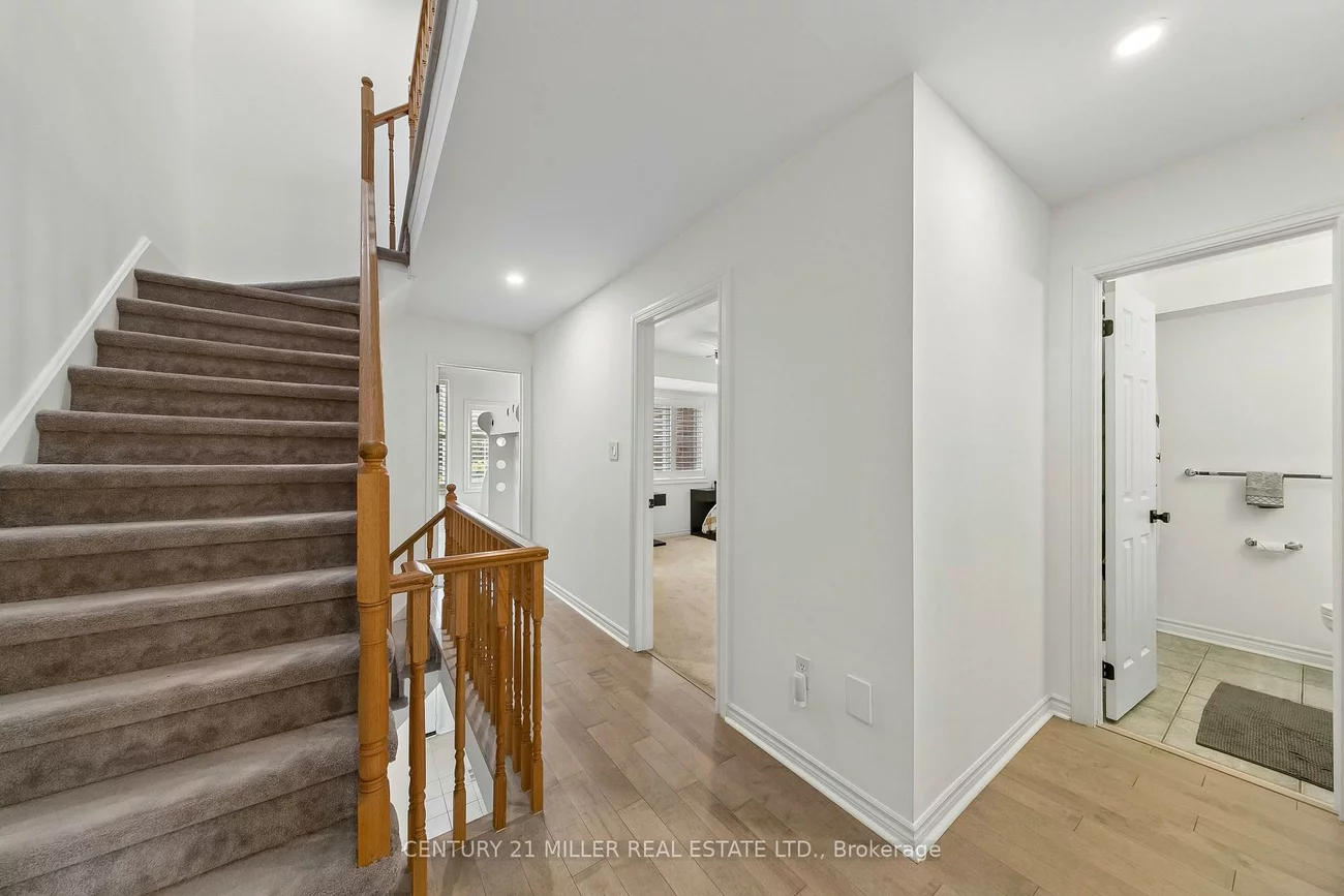 300, Ravineview, 1018 - WC Wedgewood Creek, Oakville