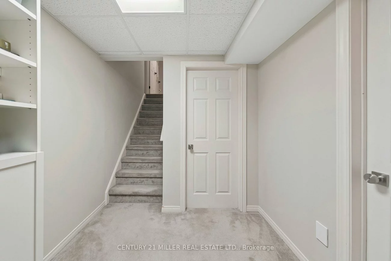 300, Ravineview, 1018 - WC Wedgewood Creek, Oakville