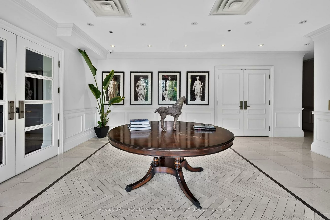 111, Forsythe, 1002 - CO Central, Oakville