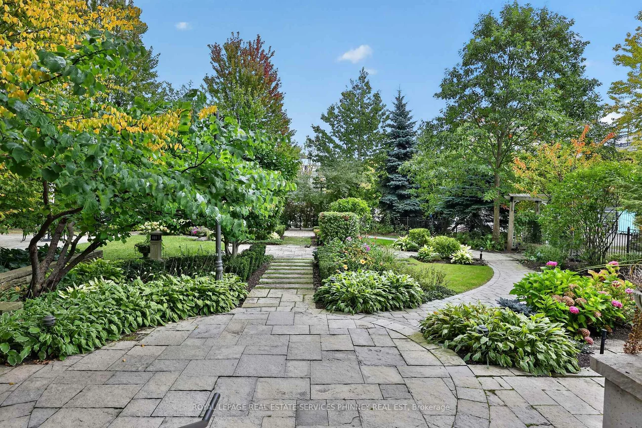 111, Forsythe, 1002 - CO Central, Oakville