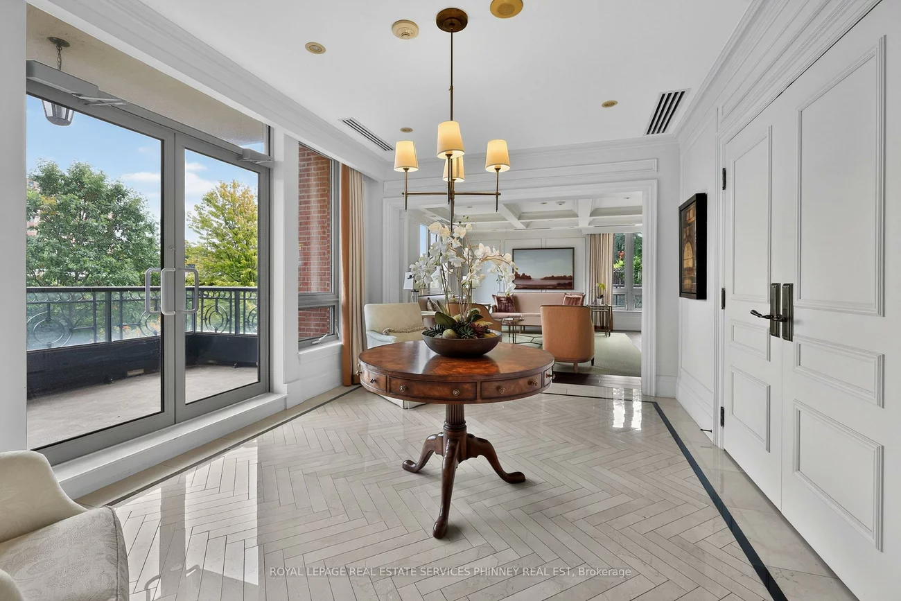 111, Forsythe, 1002 - CO Central, Oakville