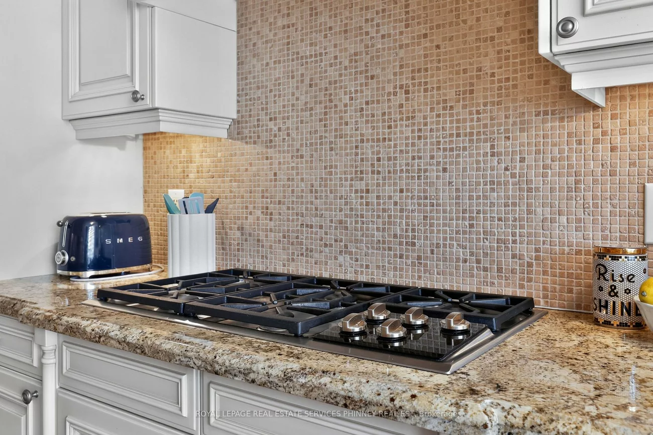 111, Forsythe, 1002 - CO Central, Oakville