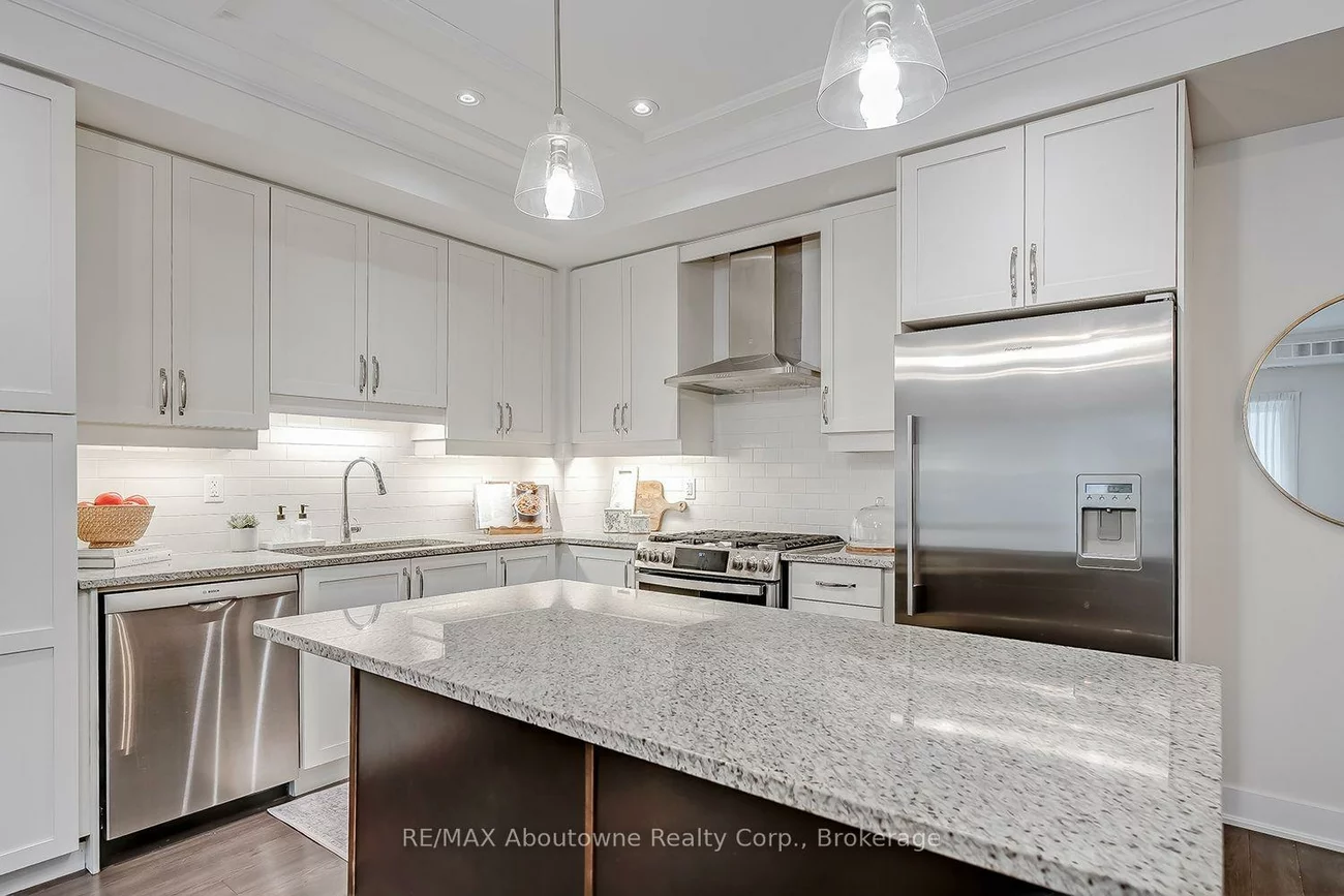 128, Garden, 1002 - CO Central, Oakville