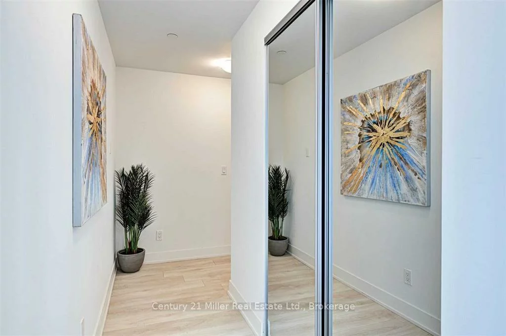 297, Oak Walk, 1015 - RO River Oaks, Oakville