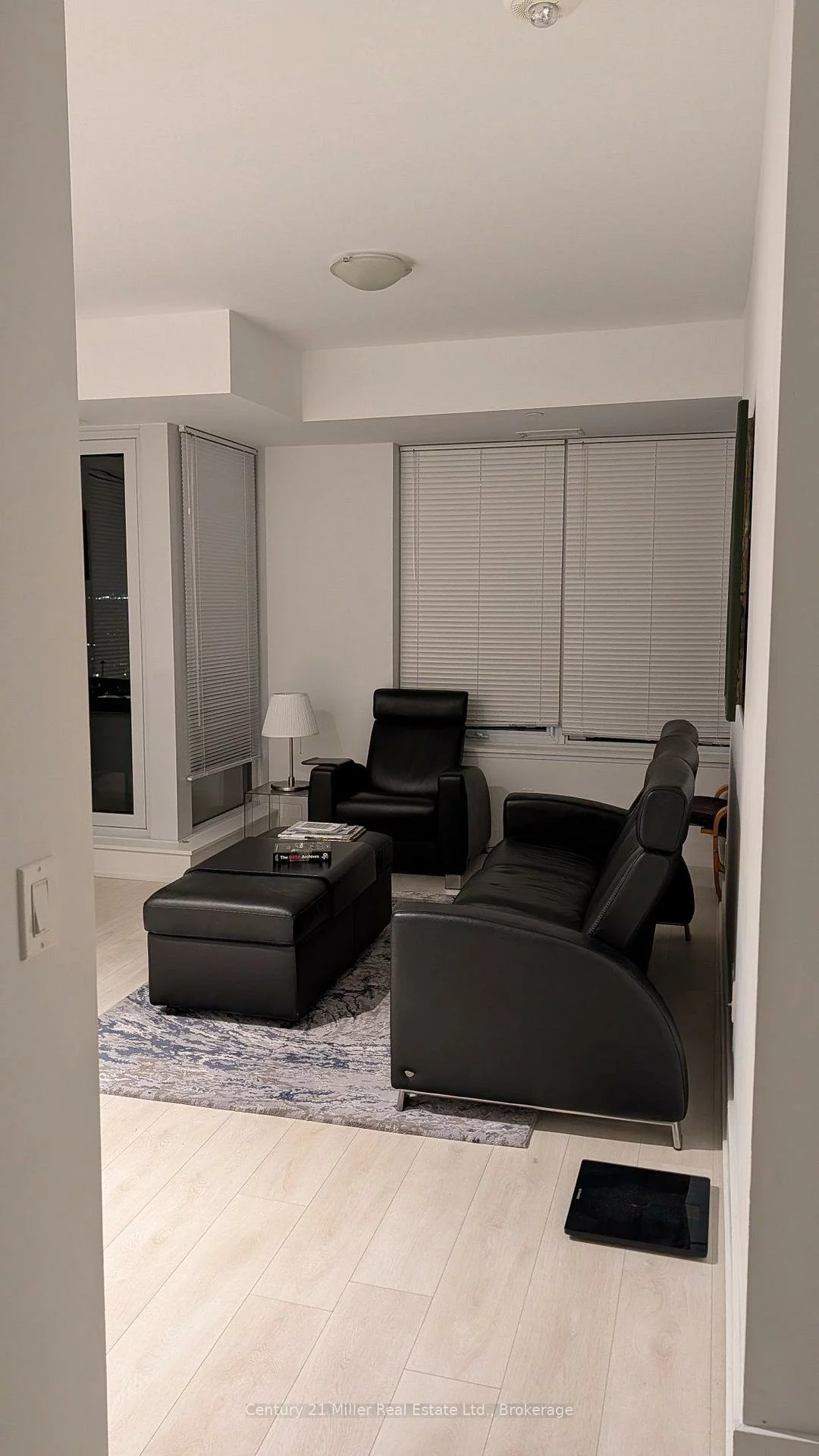 297, Oak Walk, 1015 - RO River Oaks, Oakville