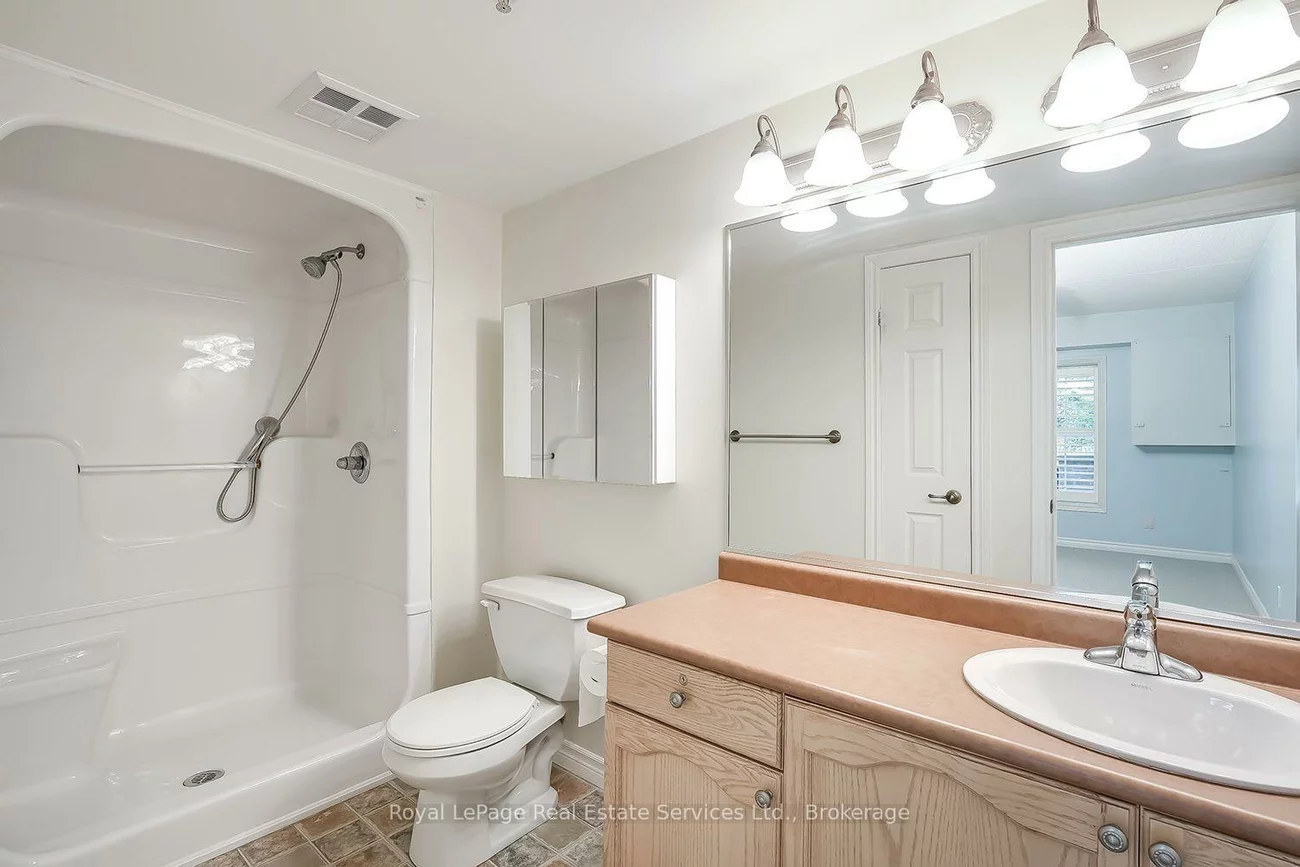 1460, Bishops, 1007 - GA Glen Abbey, Oakville