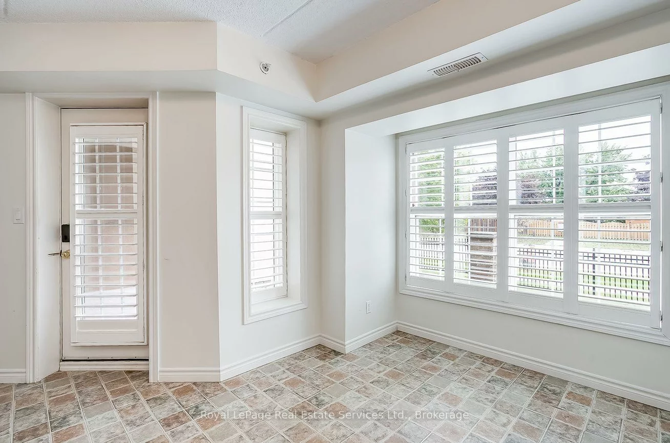 1460, Bishops, 1007 - GA Glen Abbey, Oakville