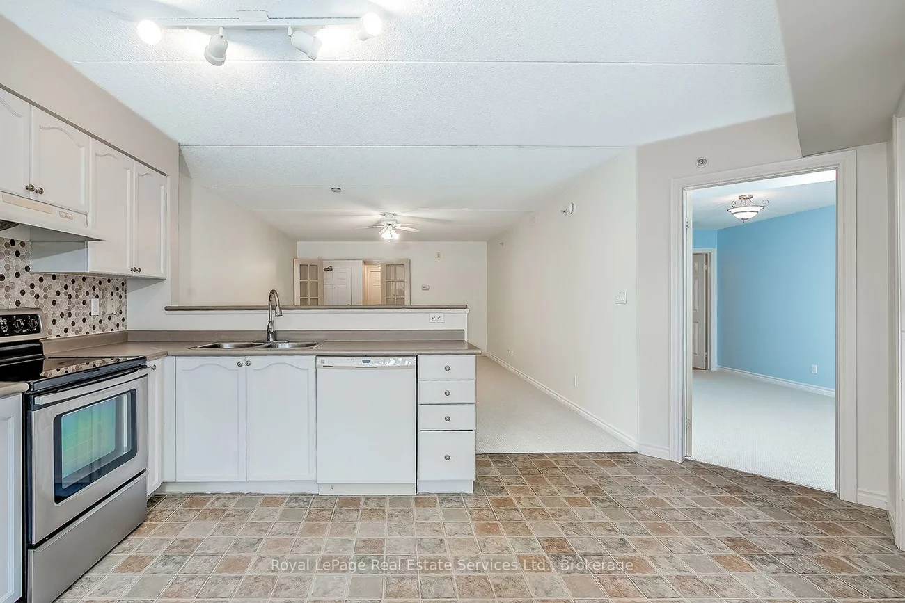 1460, Bishops, 1007 - GA Glen Abbey, Oakville