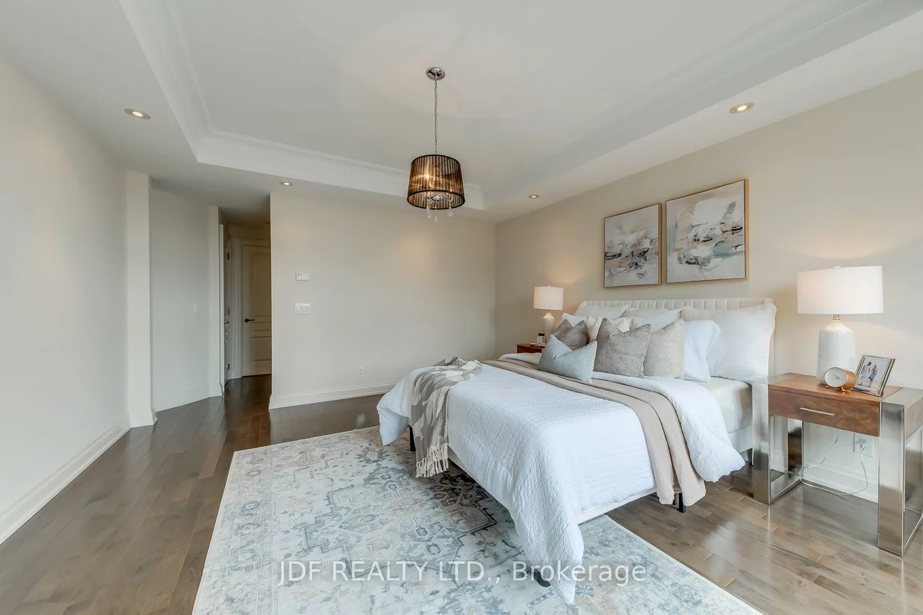 111, Forsythe, 1002 - CO Central, Oakville