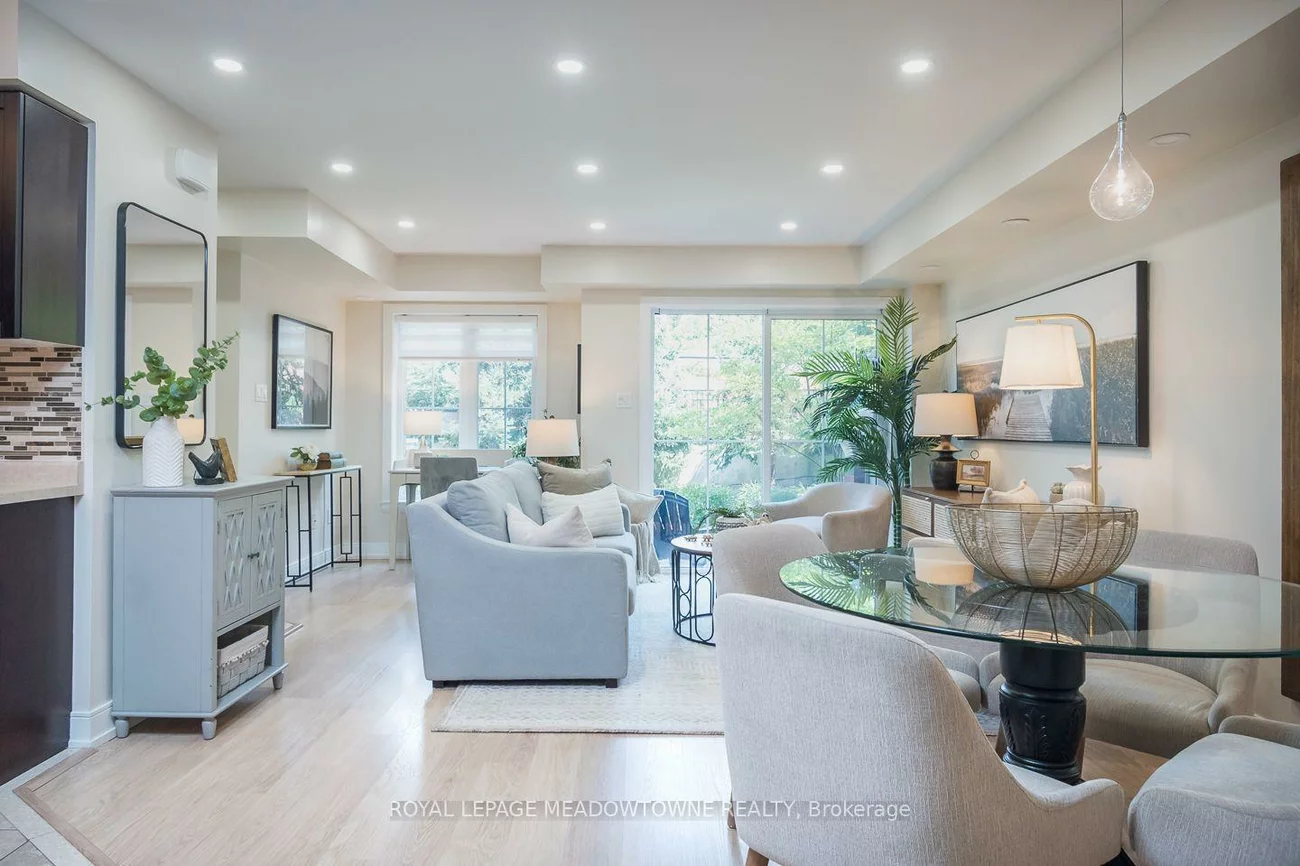 2563, Sixth, 1015 - RO River Oaks, Oakville