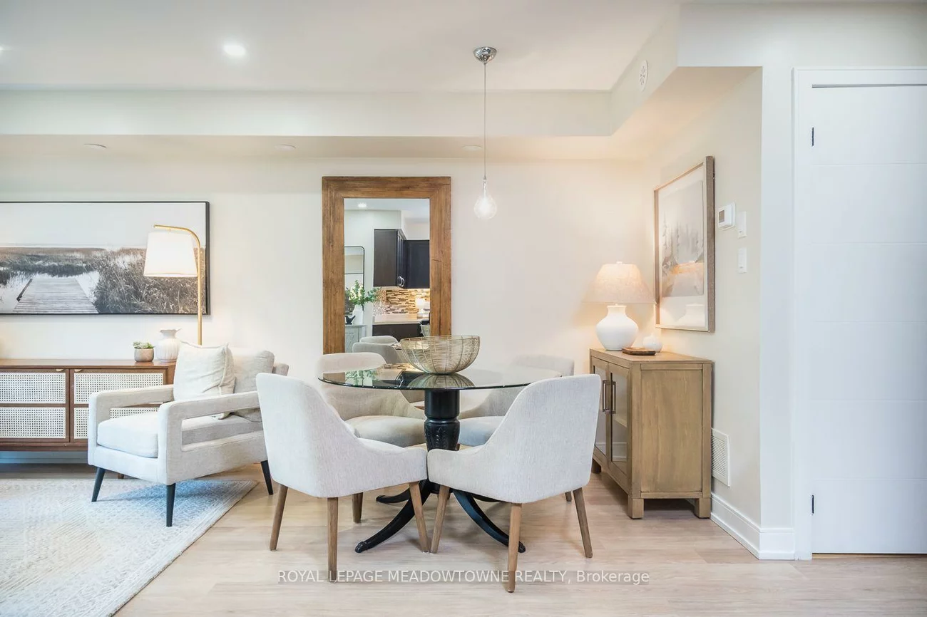 2563, Sixth, 1015 - RO River Oaks, Oakville