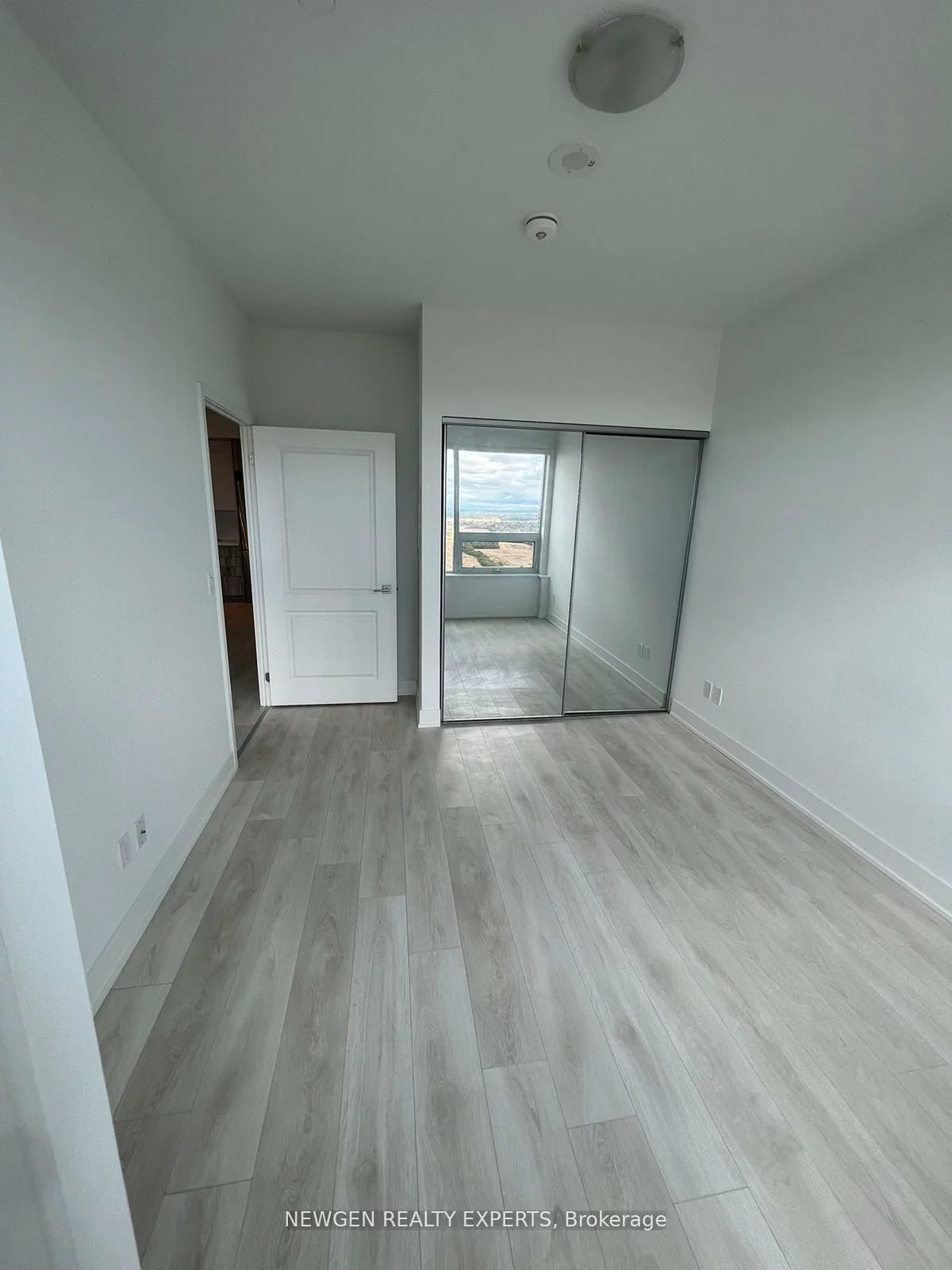 297, Oak Walk, 1015 - RO River Oaks, Oakville