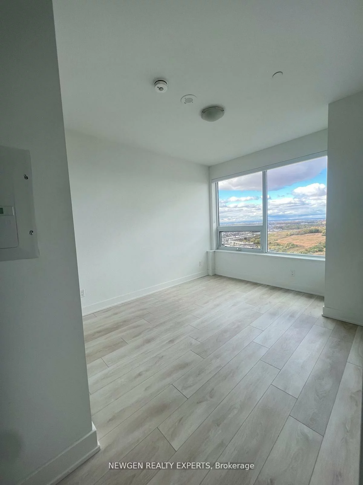 297, Oak Walk, 1015 - RO River Oaks, Oakville