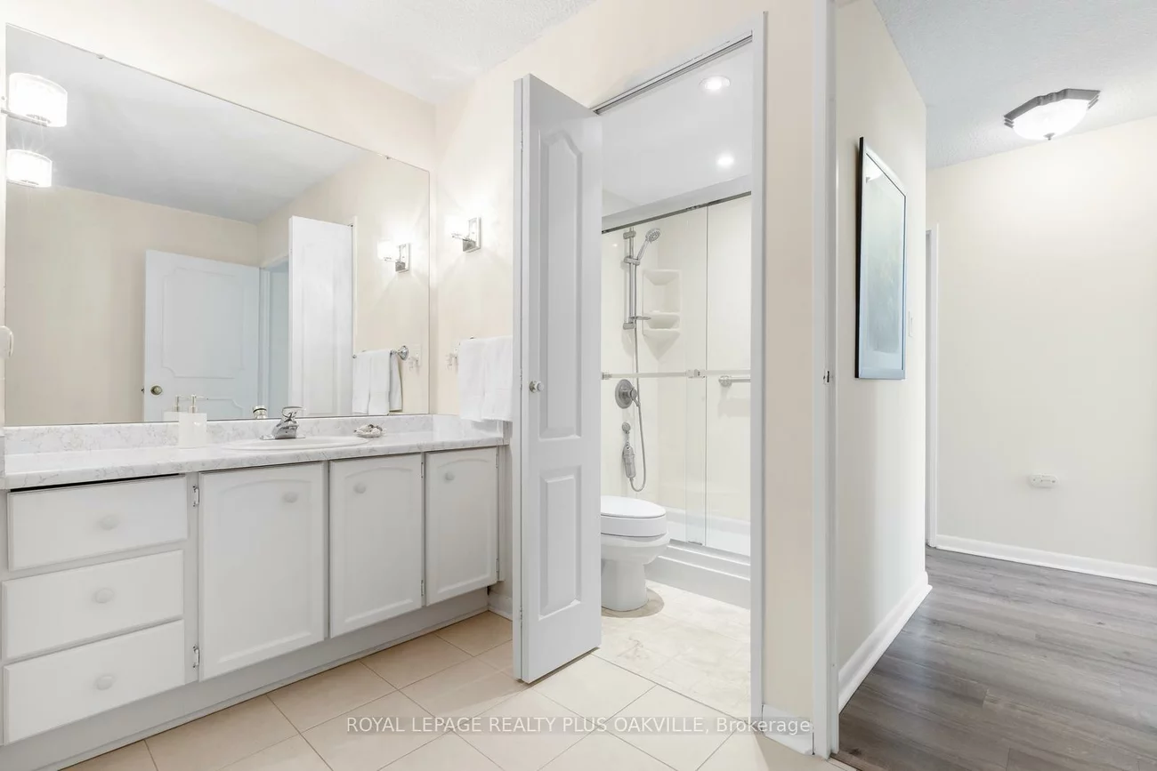 2175, Marine, 1001 - BR Bronte, Oakville