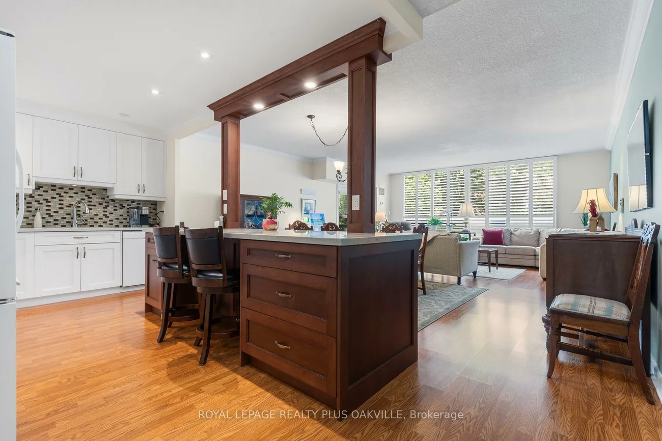2175, Marine, 1001 - BR Bronte, Oakville