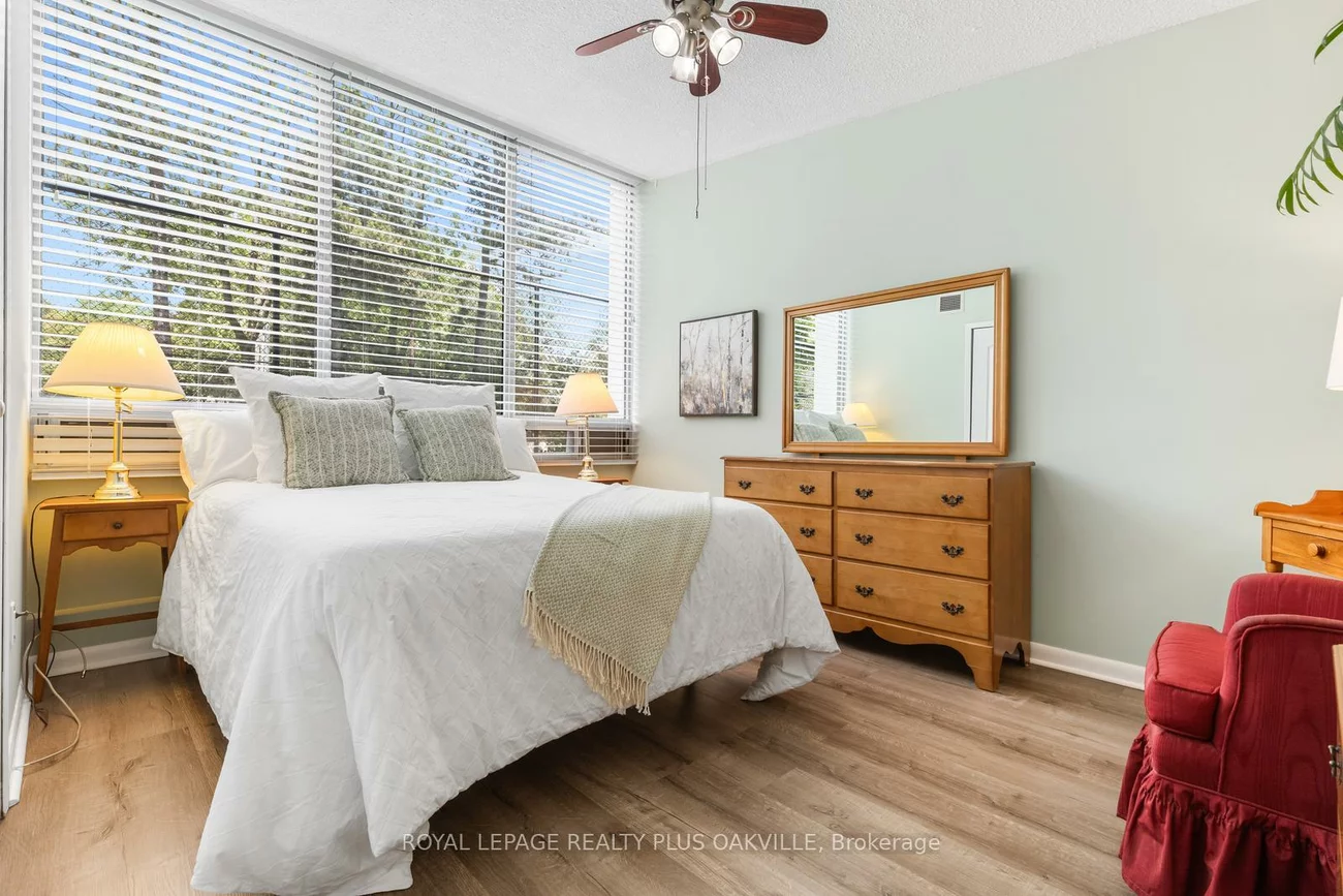 2175, Marine, 1001 - BR Bronte, Oakville