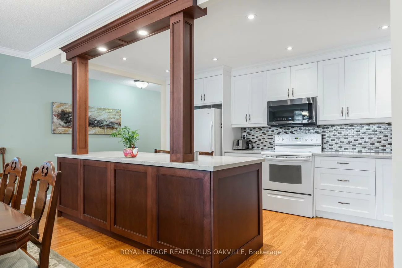 2175, Marine, 1001 - BR Bronte, Oakville