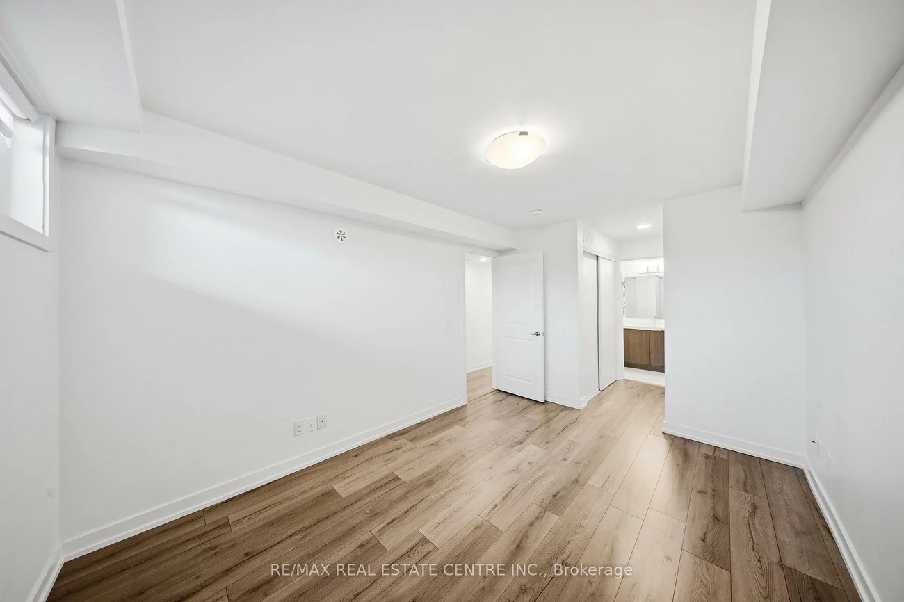 3078, Sixth, 1008 - GO Glenorchy, Oakville