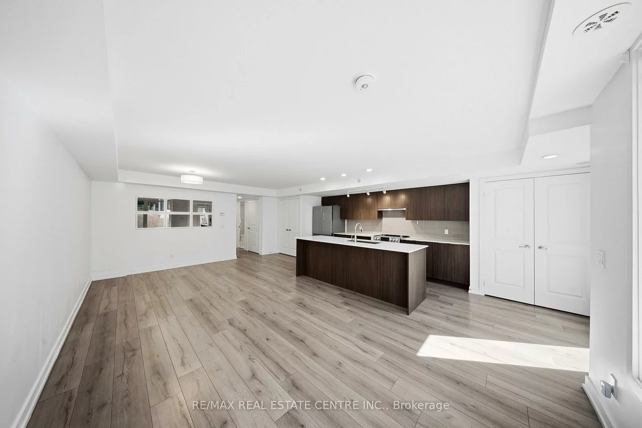 3078, Sixth, 1008 - GO Glenorchy, Oakville