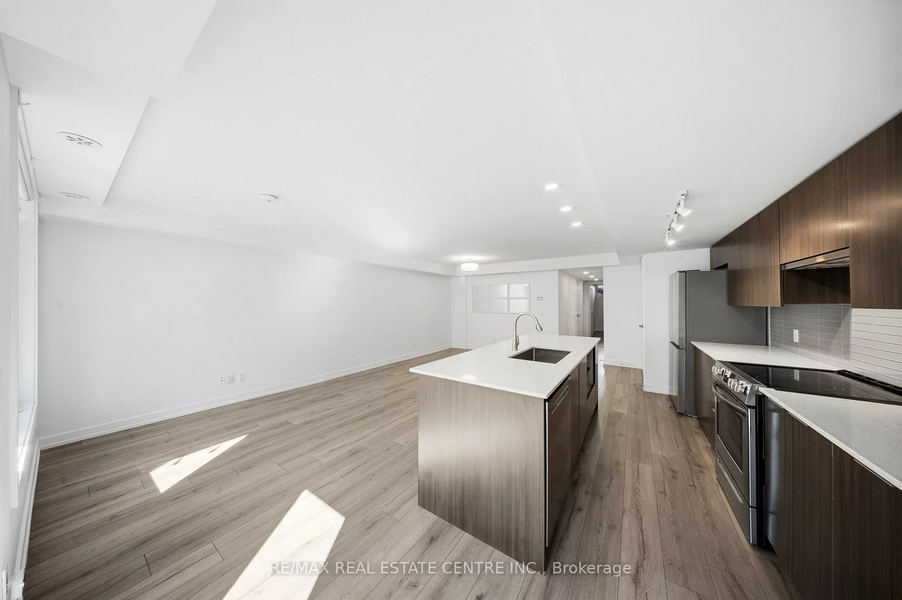 3078, Sixth, 1008 - GO Glenorchy, Oakville