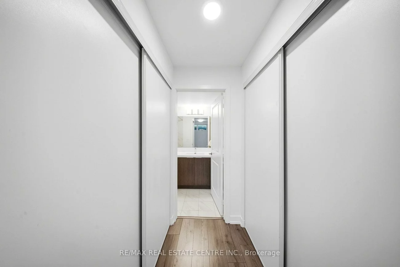 3078, Sixth, 1008 - GO Glenorchy, Oakville