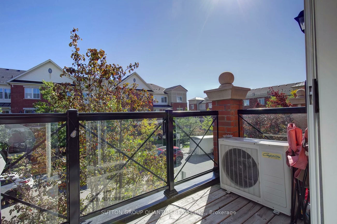 2504, Post, 1015 - RO River Oaks, Oakville