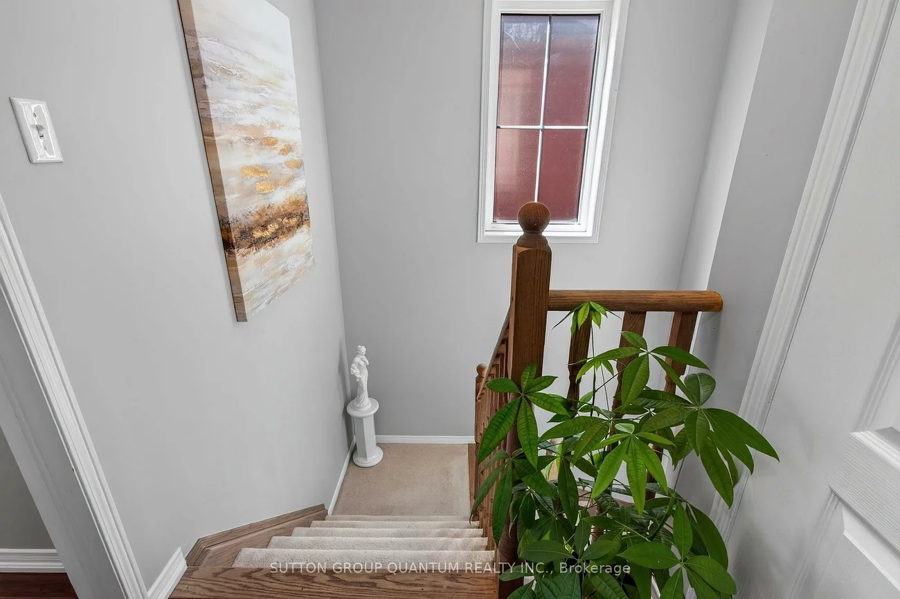 2504, Post, 1015 - RO River Oaks, Oakville