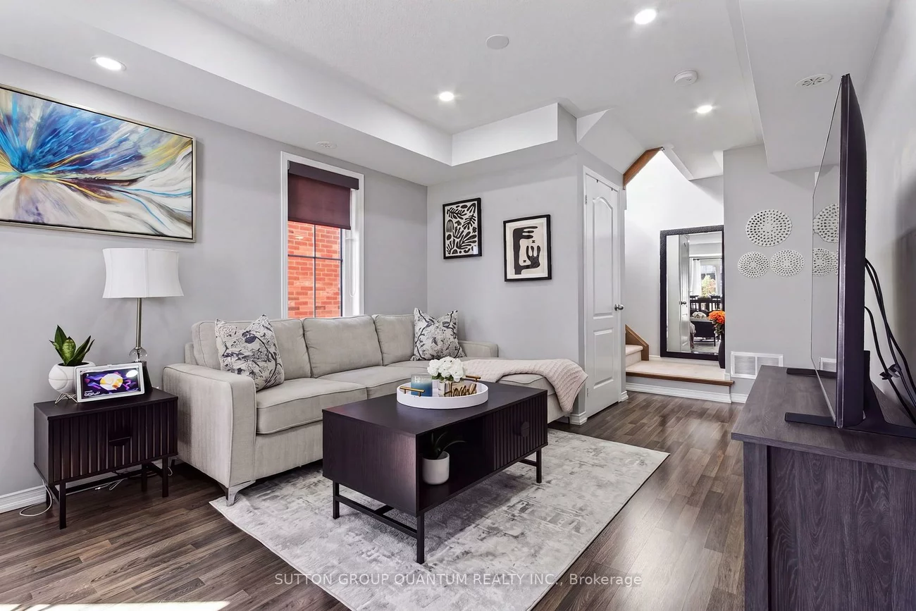 2504, Post, 1015 - RO River Oaks, Oakville