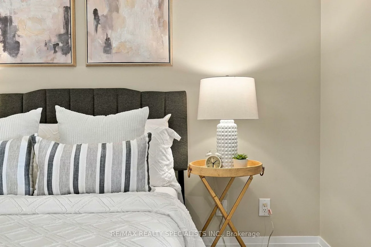 65, Speers, 1002 - CO Central, Oakville