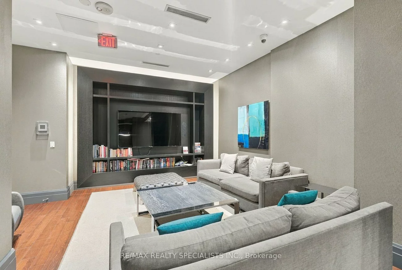 65, Speers, 1002 - CO Central, Oakville
