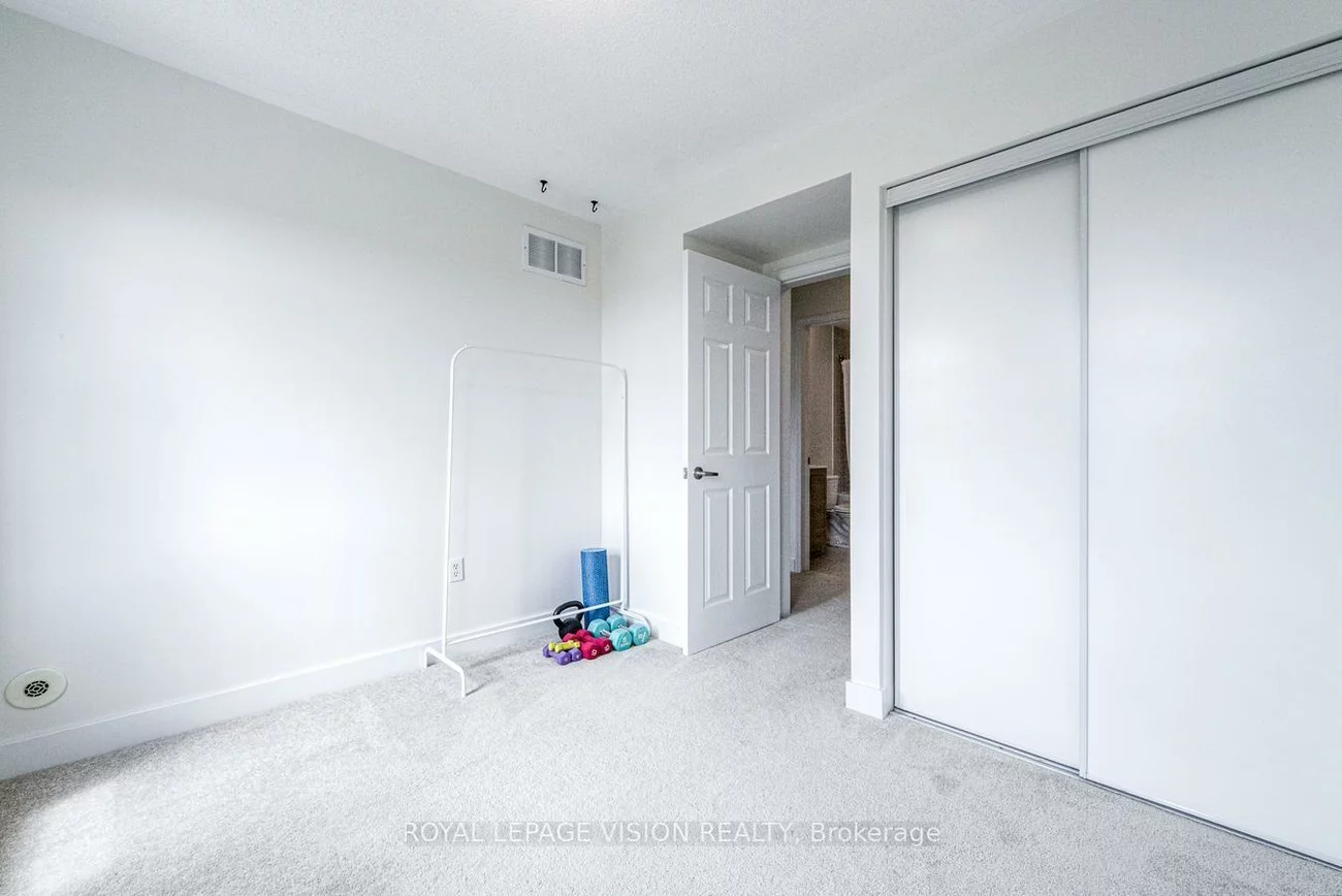 2614, Dashwood, 1022 - WT West Oak Trails, Oakville