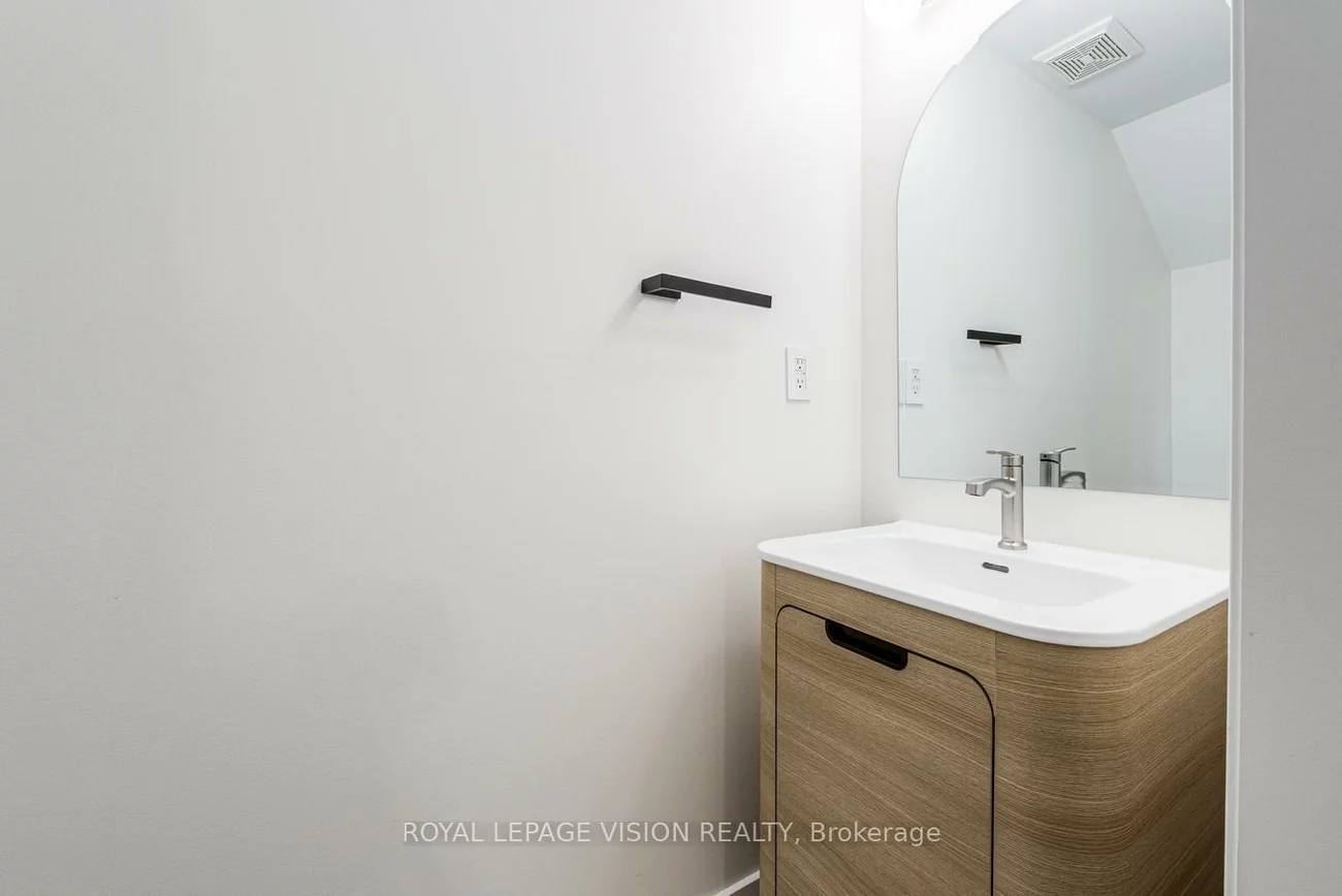2614, Dashwood, 1022 - WT West Oak Trails, Oakville