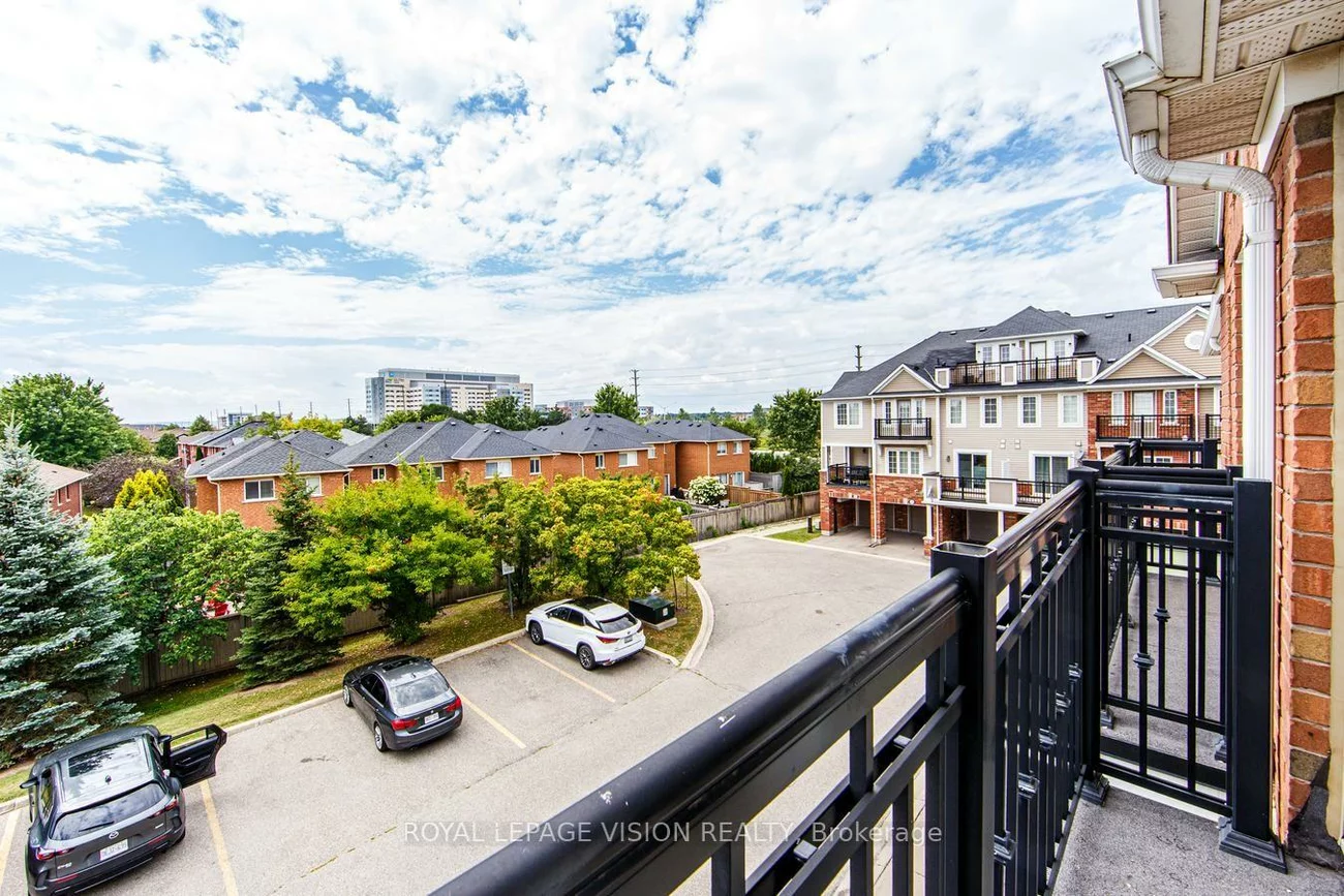 2614, Dashwood, 1022 - WT West Oak Trails, Oakville