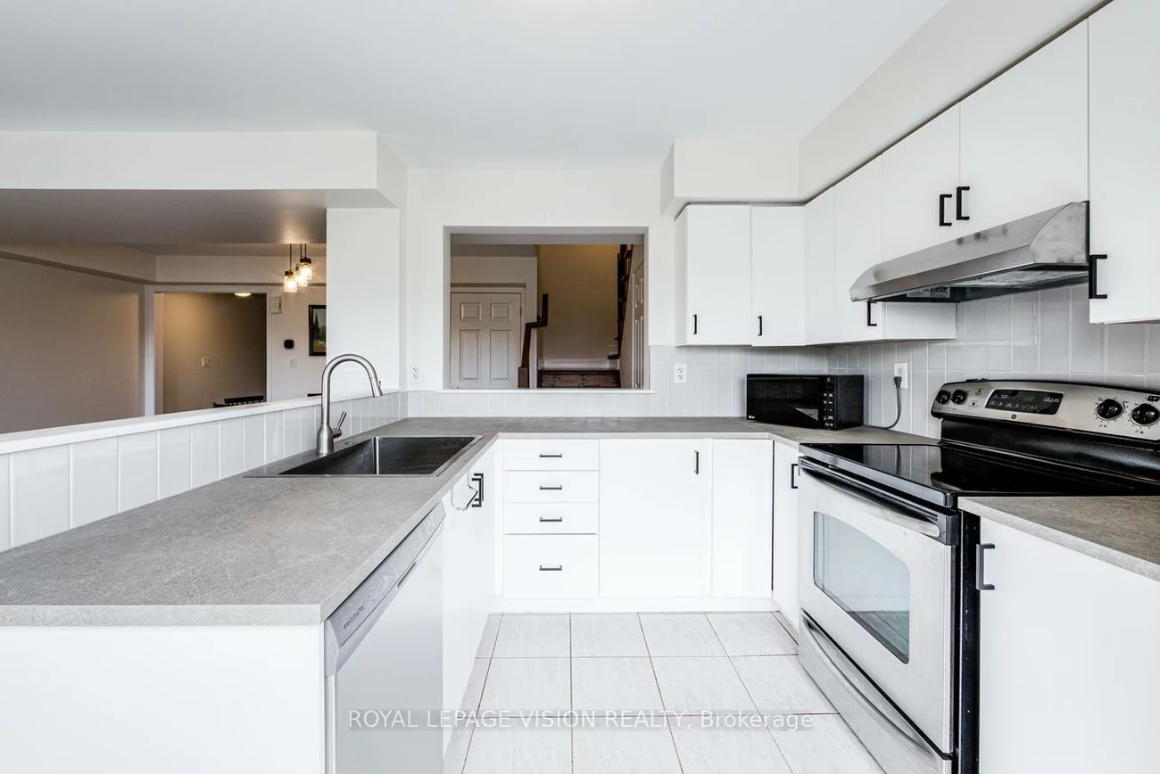 2614, Dashwood, 1022 - WT West Oak Trails, Oakville