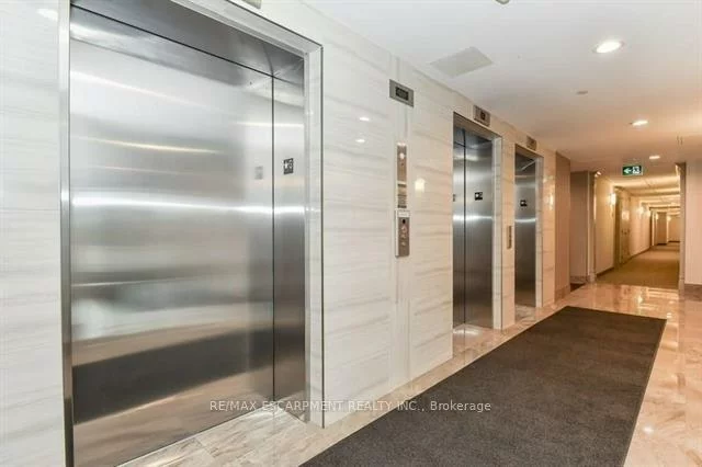 2490, Old Bronte, 1019 - WM Westmount, Oakville