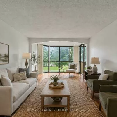 1230, Marlborough, 1003 - CP College Park, Oakville