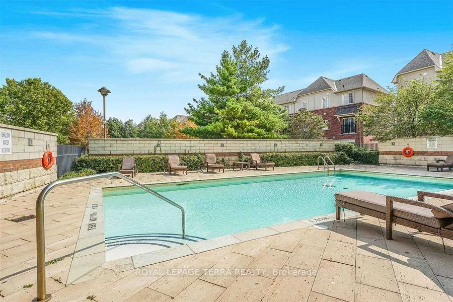 2379, Central Park, 1015 - RO River Oaks, Oakville