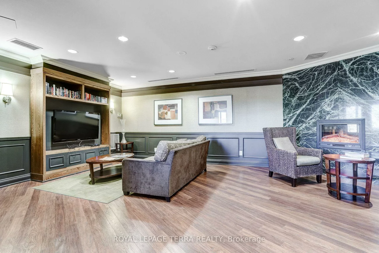 2379, Central Park, 1015 - RO River Oaks, Oakville