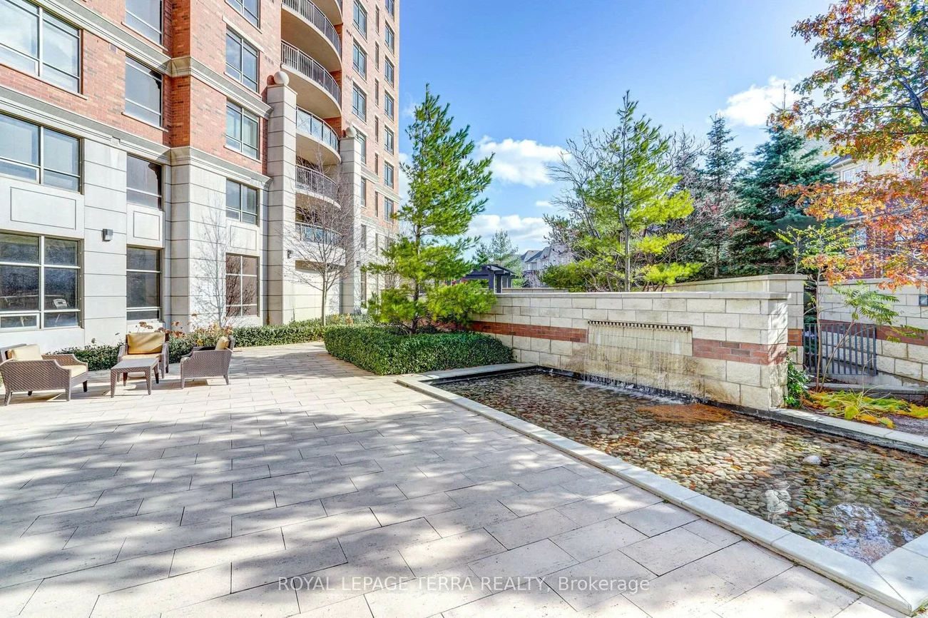 2379, Central Park, 1015 - RO River Oaks, Oakville
