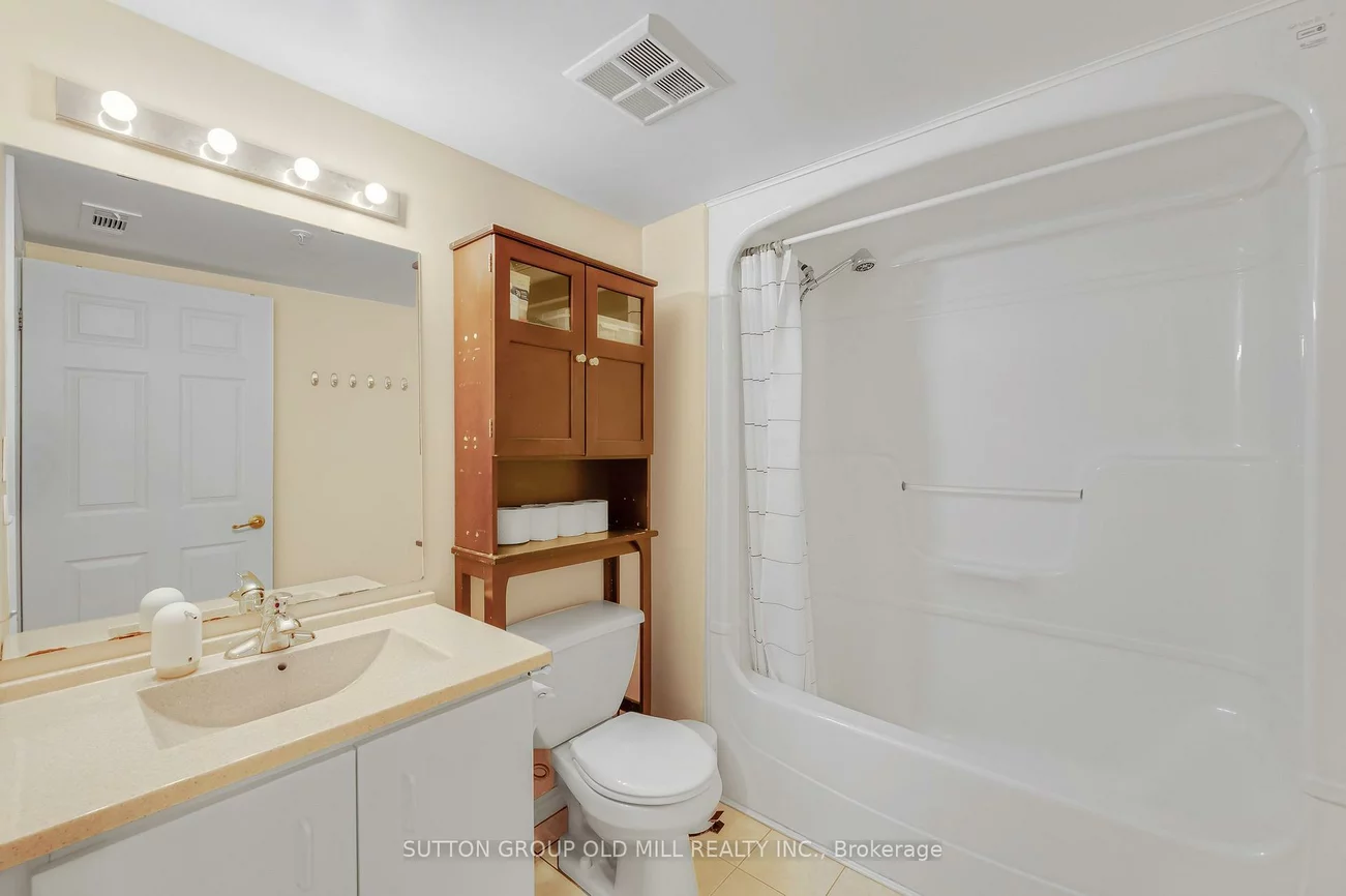 1470, Bishops, 1007 - GA Glen Abbey, Oakville