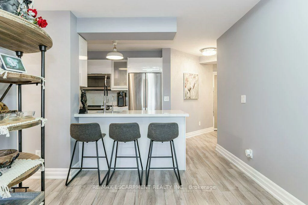 2391, CENTRAL PARK, 1015 - RO River Oaks, Oakville