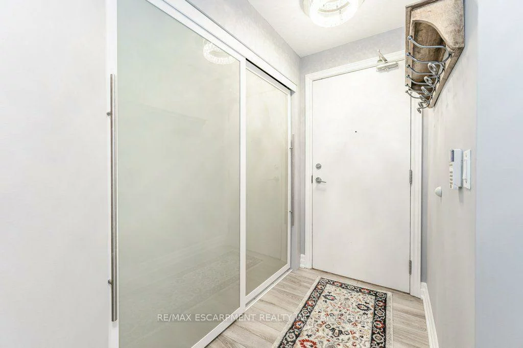 2391, CENTRAL PARK, 1015 - RO River Oaks, Oakville