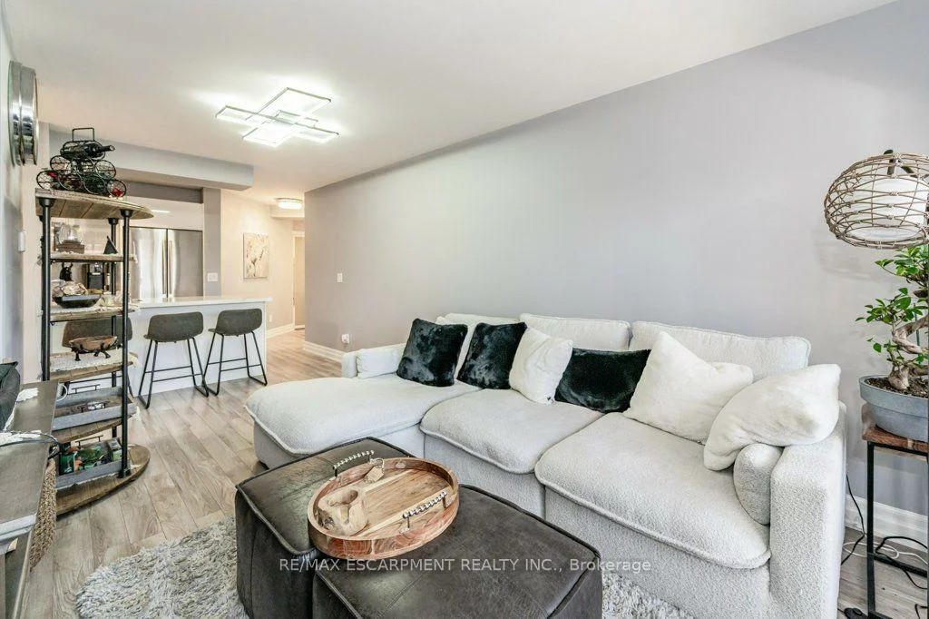 2391, CENTRAL PARK, 1015 - RO River Oaks, Oakville