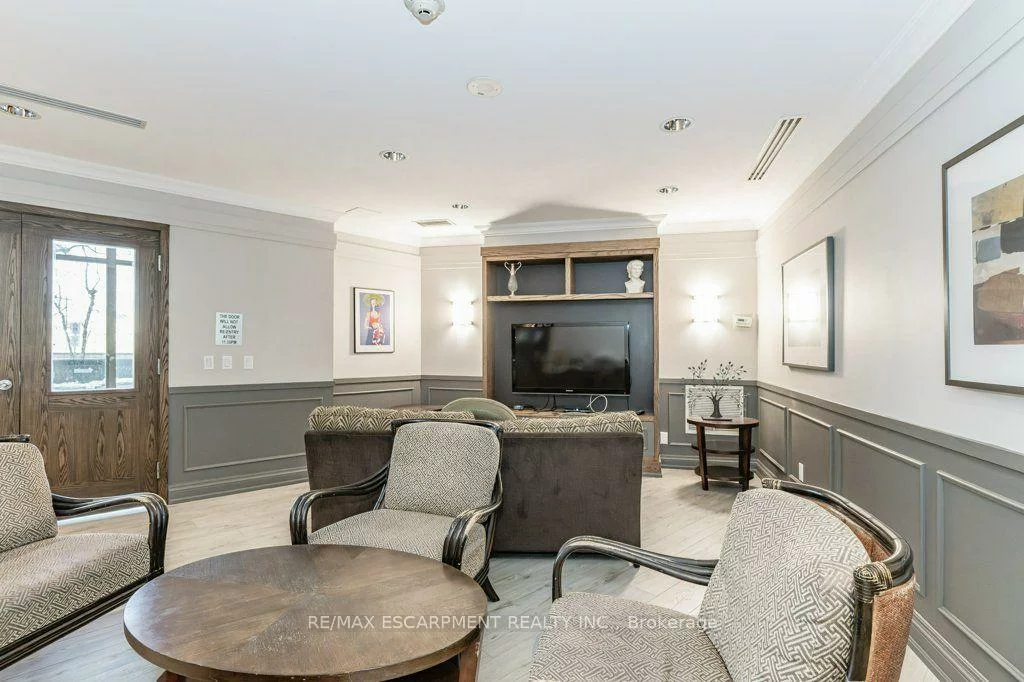 2391, CENTRAL PARK, 1015 - RO River Oaks, Oakville
