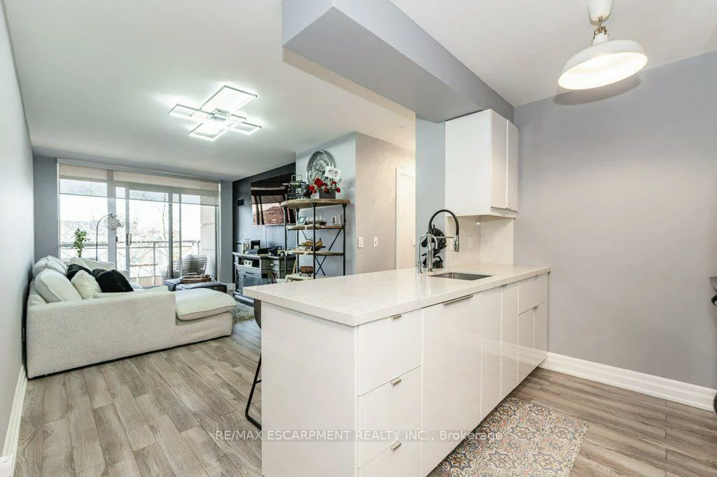 2391, CENTRAL PARK, 1015 - RO River Oaks, Oakville