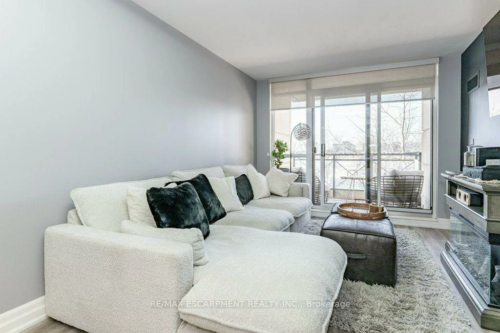 2391, CENTRAL PARK, 1015 - RO River Oaks, Oakville