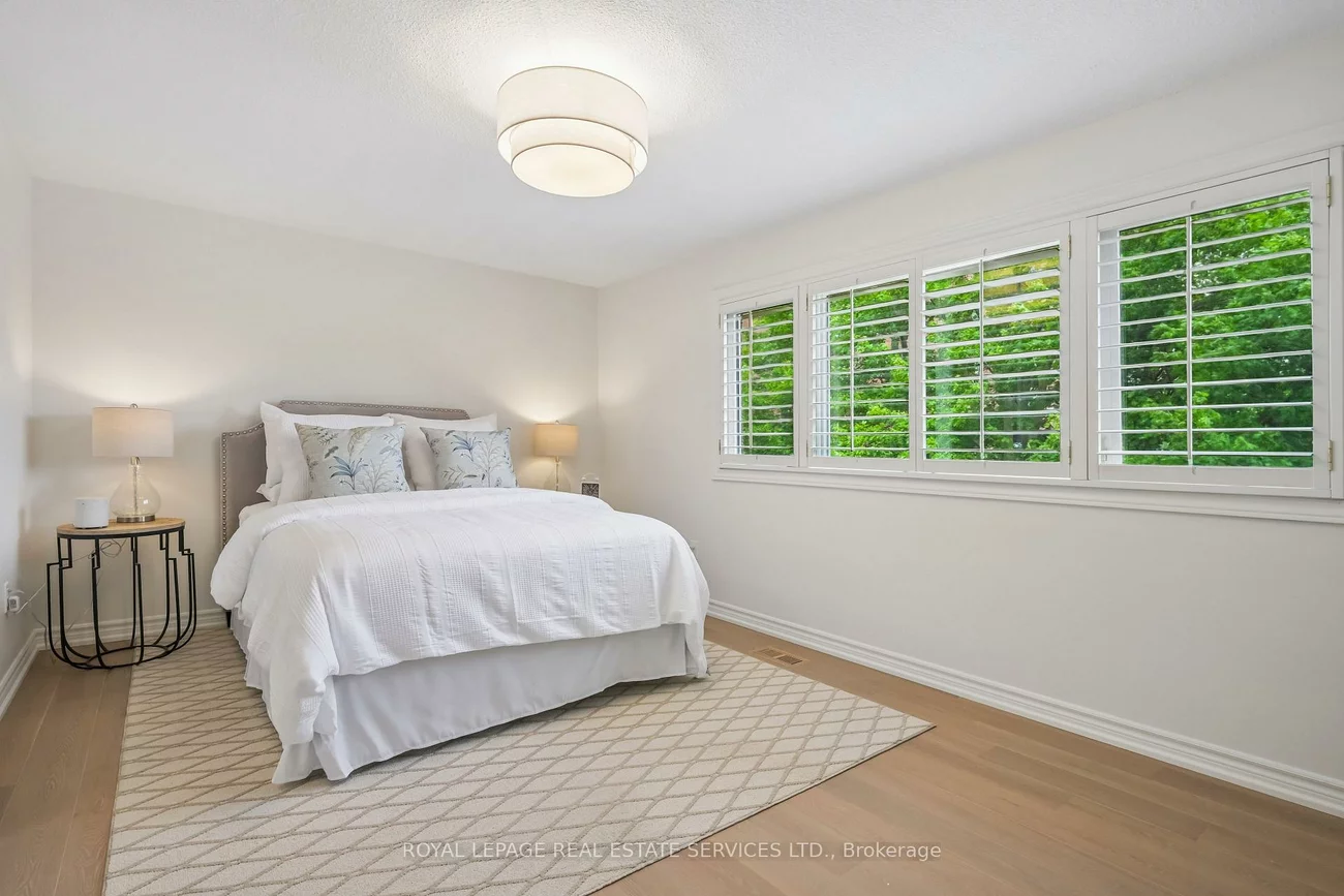 2222, Marine, 1001 - BR Bronte, Oakville