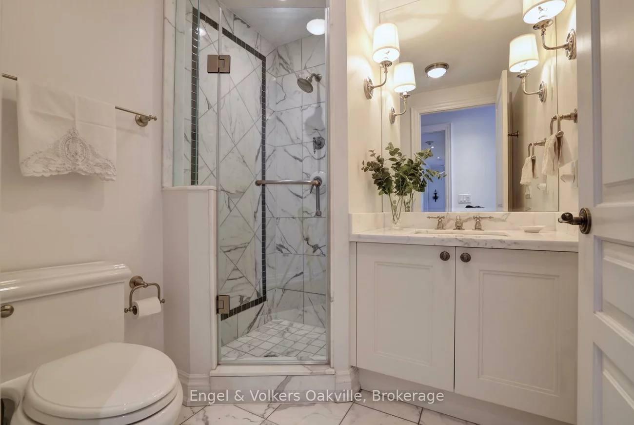 111, Forsythe, 1002 - CO Central, Oakville