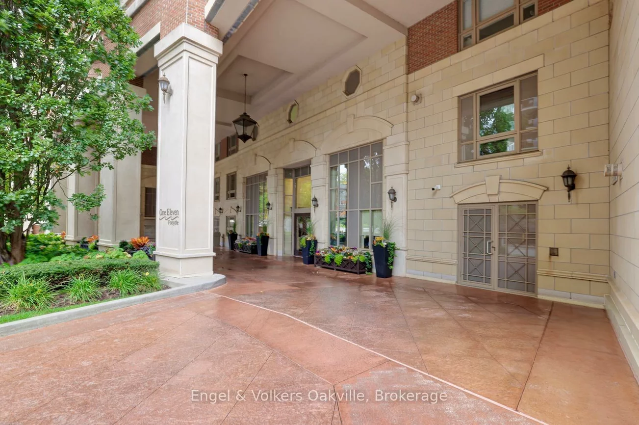 111, Forsythe, 1002 - CO Central, Oakville
