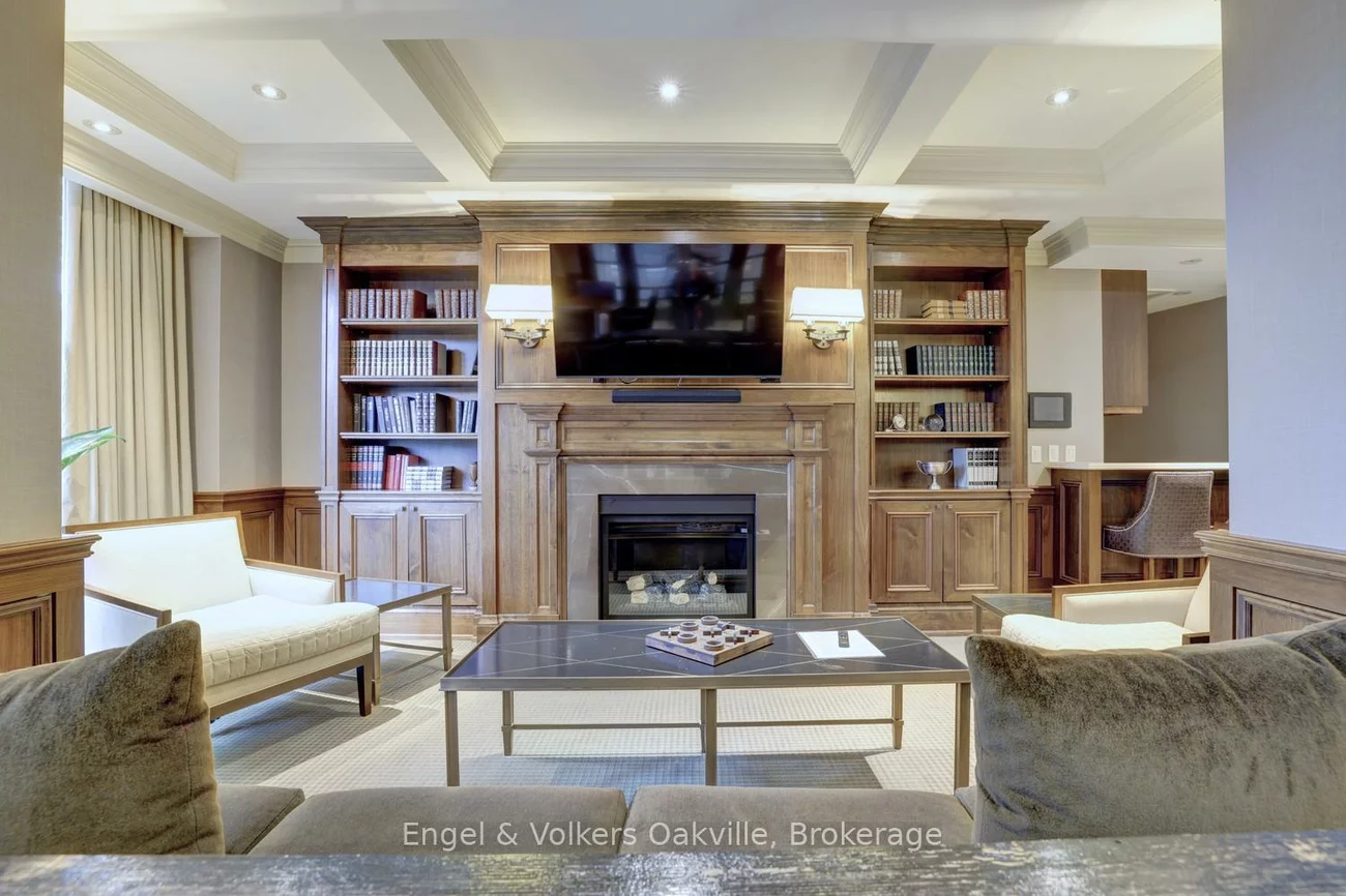 111, Forsythe, 1002 - CO Central, Oakville